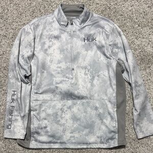 Huk fishing Light Grey Camo Half-Zip Performance Pullover